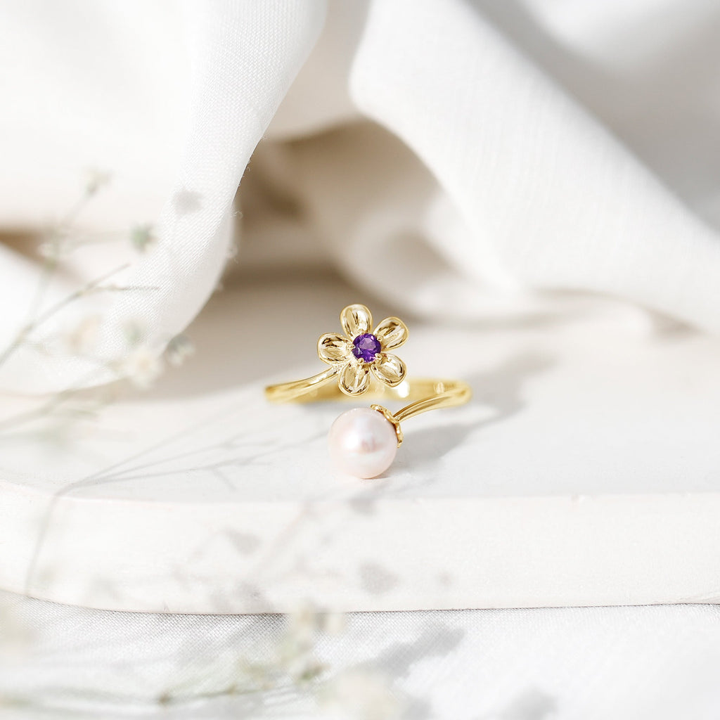 Cultured 3 Carat Freshwater Pearl Flower Ring with Amethyst