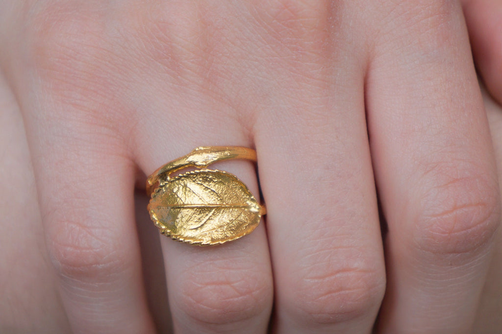 Solid Gold Rose Leaf Ring, Handmade Nature Jewelry, Organic Forest Band, Boho Gift for Luck & Passion, Real Gold (9K, 14K, 18K)