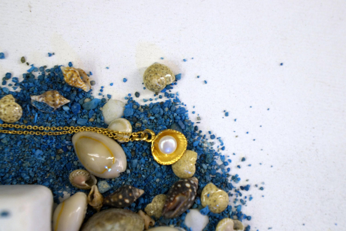 Solid Gold Shell Necklace: Freshwater Pearl Pendant, Nature Inspired